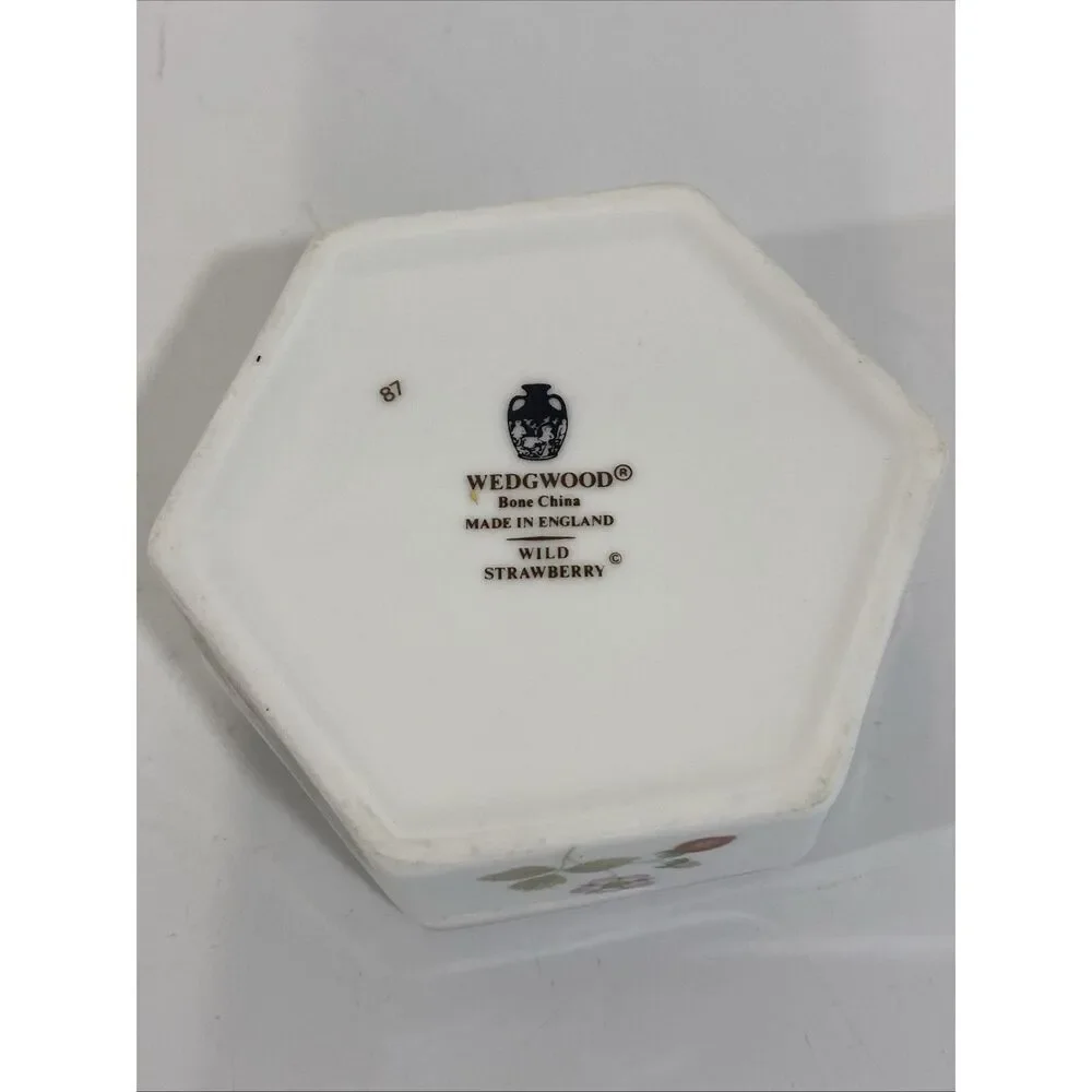 Wedgwood “Wild Strawberry” Hexagonal Covered Jewelry Trinket Box Made in England